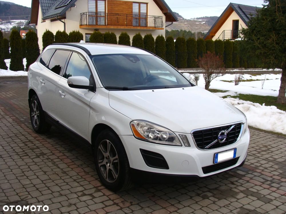 Volvo XC 60 D5 AWD Momentum - 12