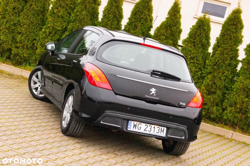 Peugeot 308 1.6 Premium - 6