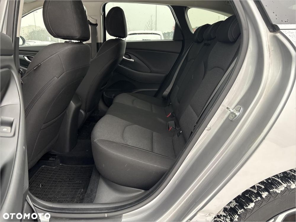 Hyundai i30 1.5 DPI Comfort - 12