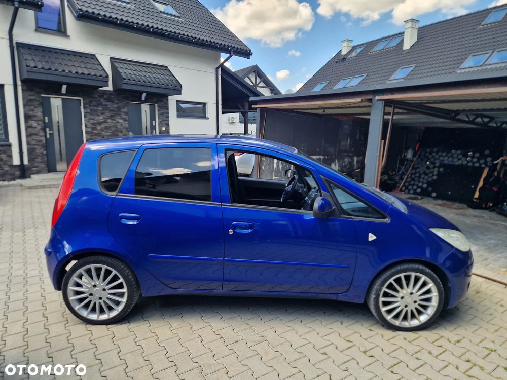 Mitsubishi Colt - 1