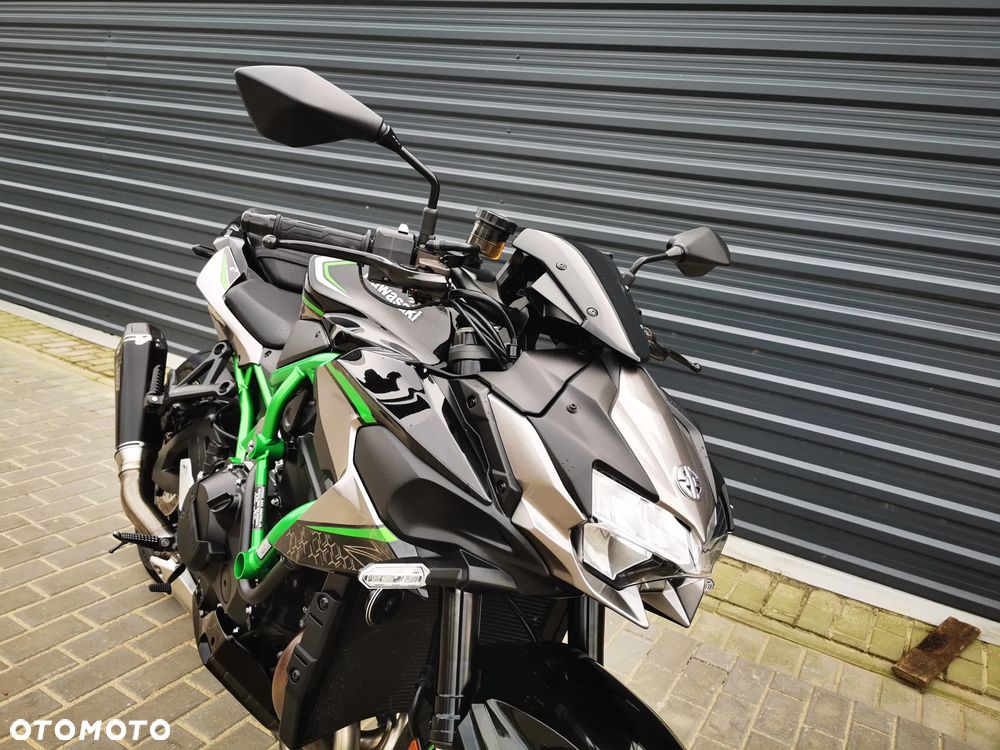 Kawasaki H2 - 15