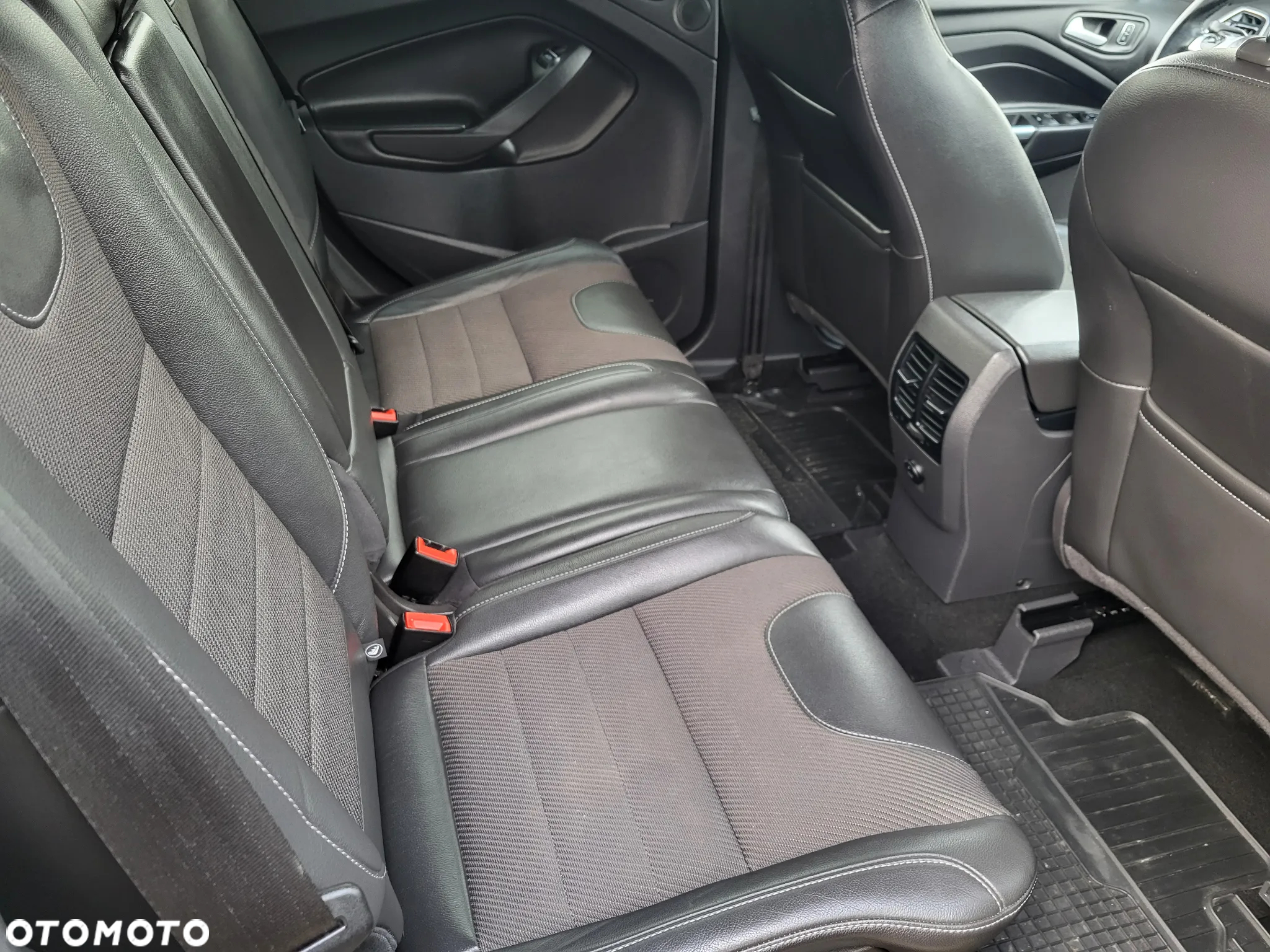 Ford Kuga - 21
