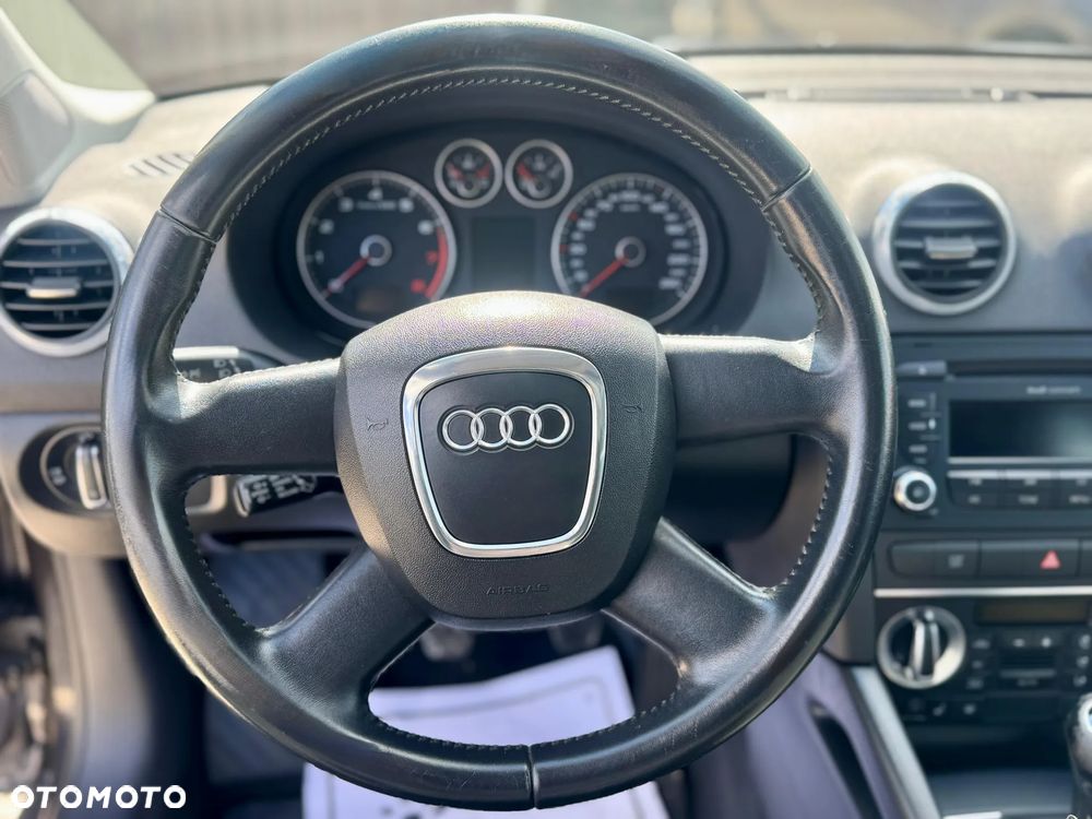 Audi A3 Sportback 1.6 Ambition - 17