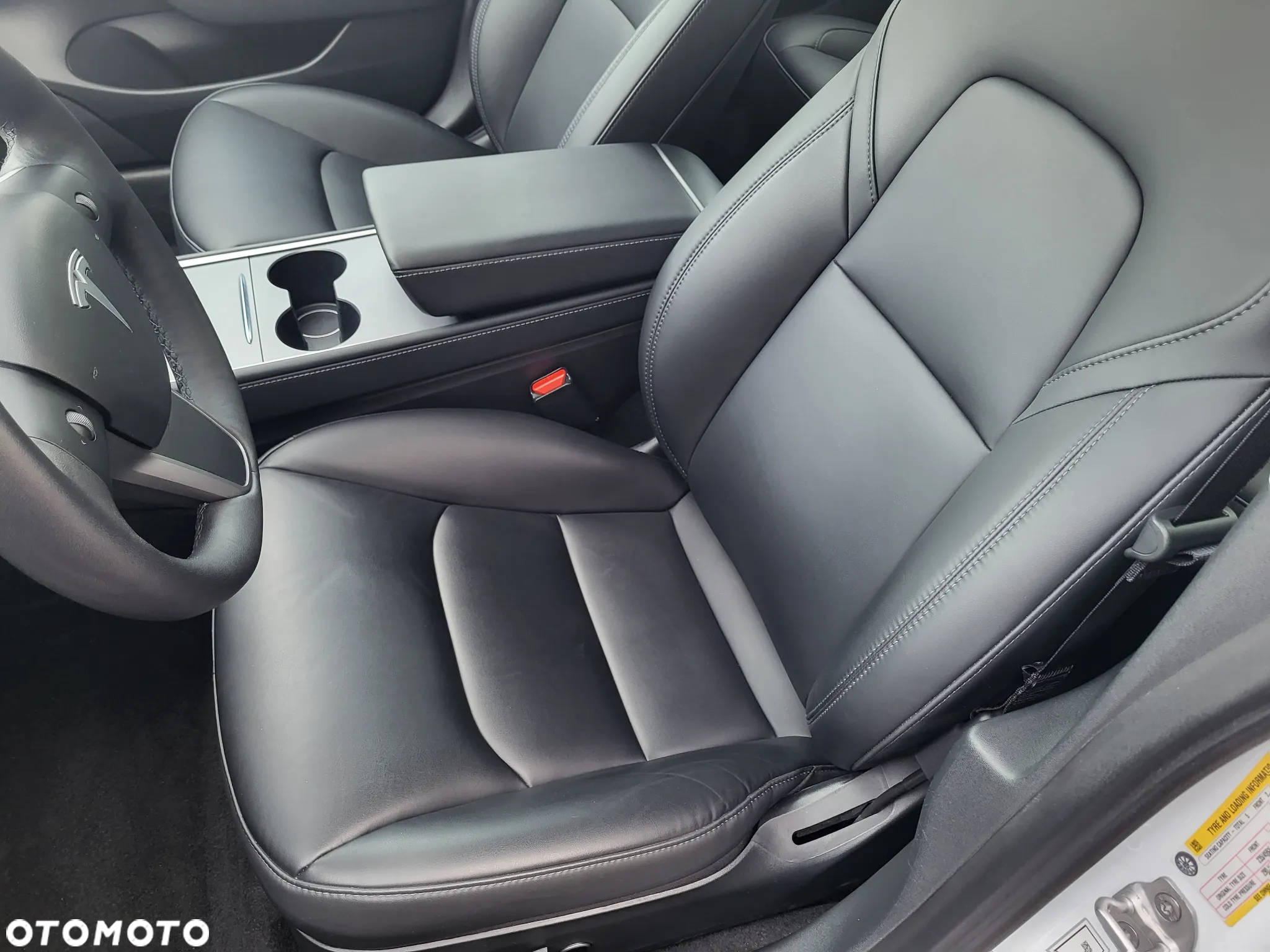 Tesla Model 3 - 13