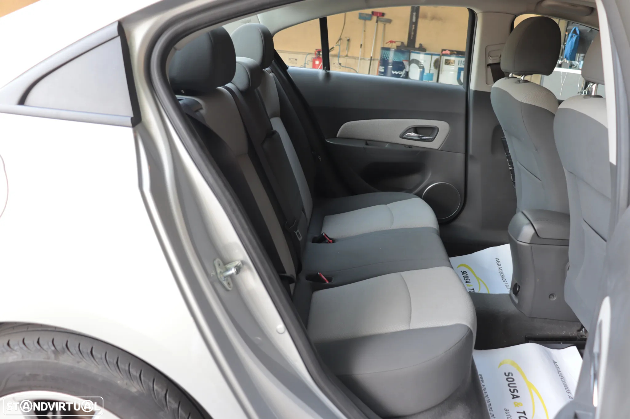 Chevrolet Cruze 1.6 LS - 13