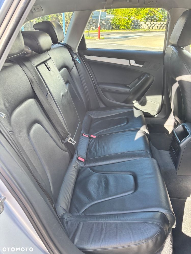 Audi A4 Avant 2.0 TDI - 14