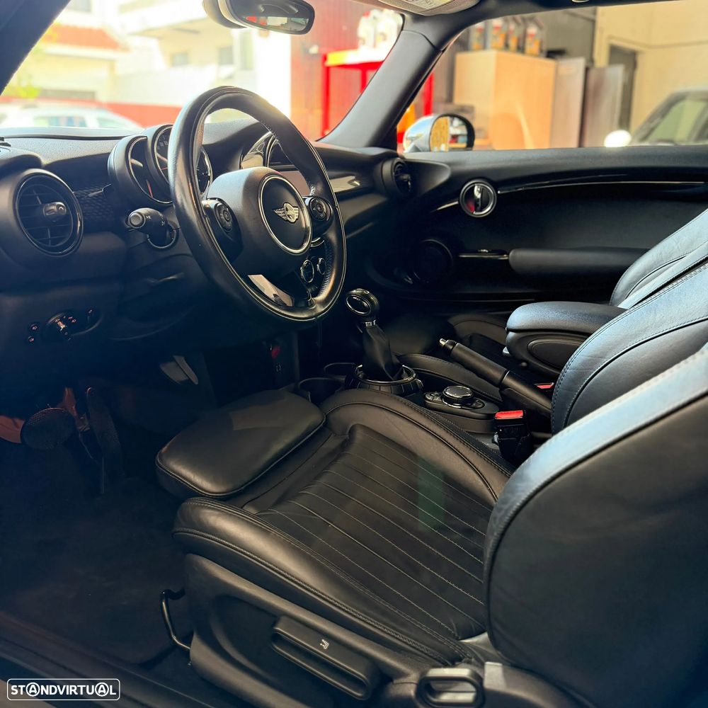 MINI 3 Portas Cooper SD Aut. - 20