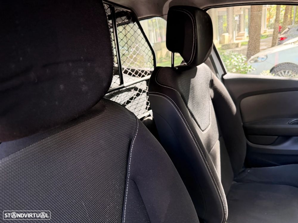 Renault Clio 1.5 dCi Exclusive - 15