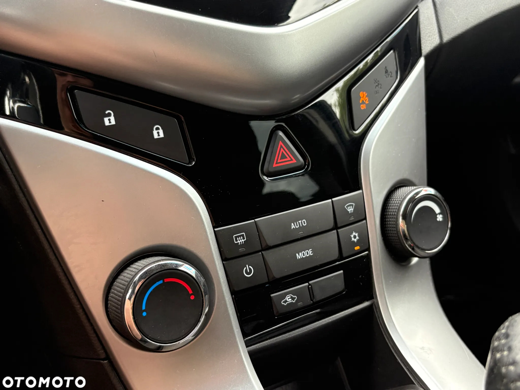 Chevrolet Cruze 2.0 D LT - 16