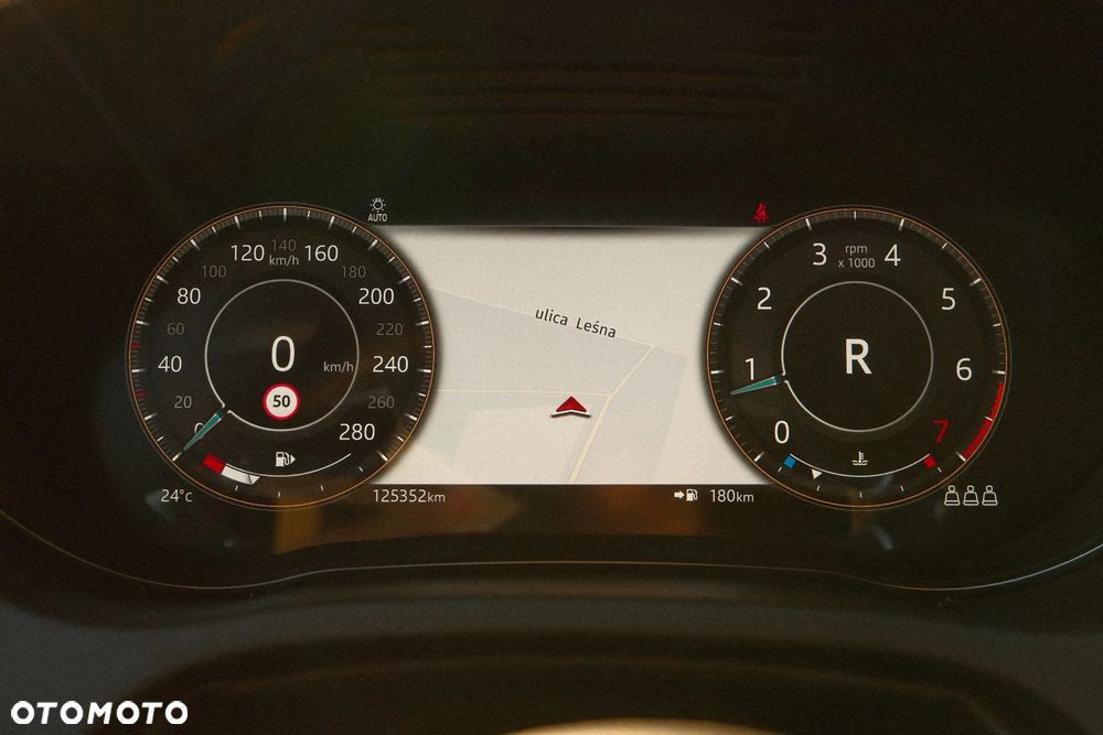 Jaguar E-Pace 2.0 P200 mHEV AWD SE - 14