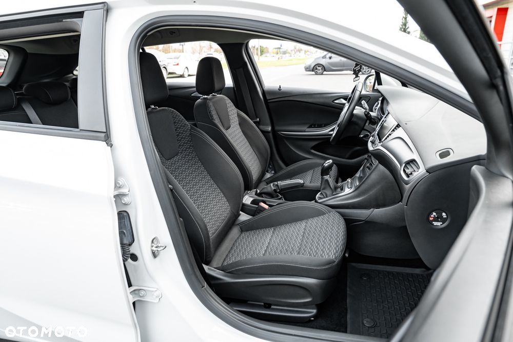 Opel Astra 1.6 D Start/Stop Business - 24