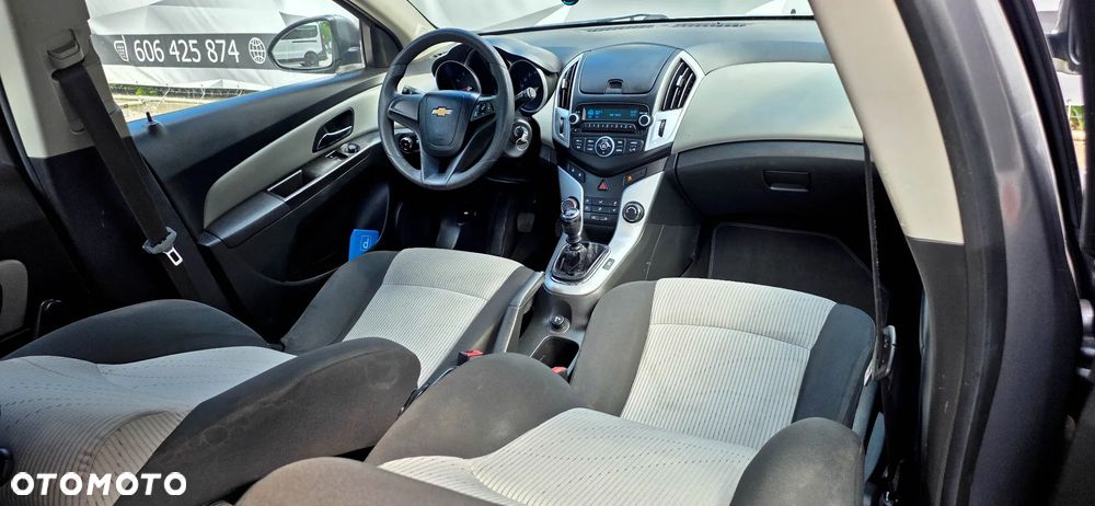Chevrolet Cruze 1.6 LT - 15