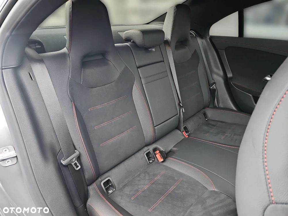 Mercedes-Benz CLA 200 7G-DCT AMG Line Advanced Plus - 12