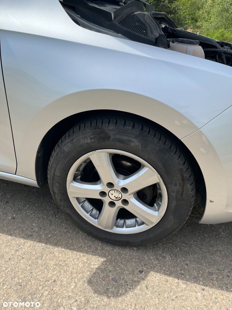 Skoda RAPID 1.0 TSI Ambition - 24