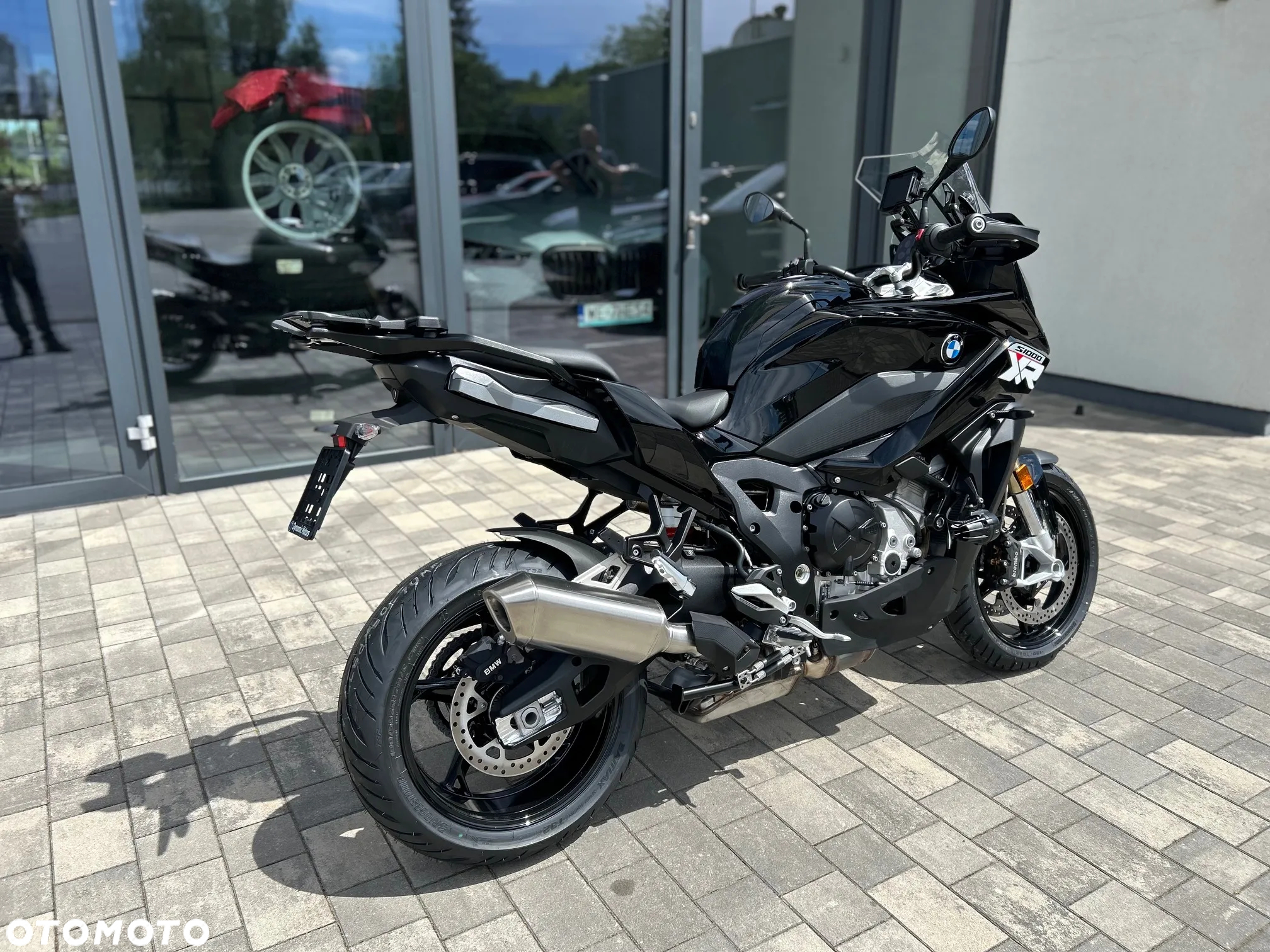 BMW XR - 8