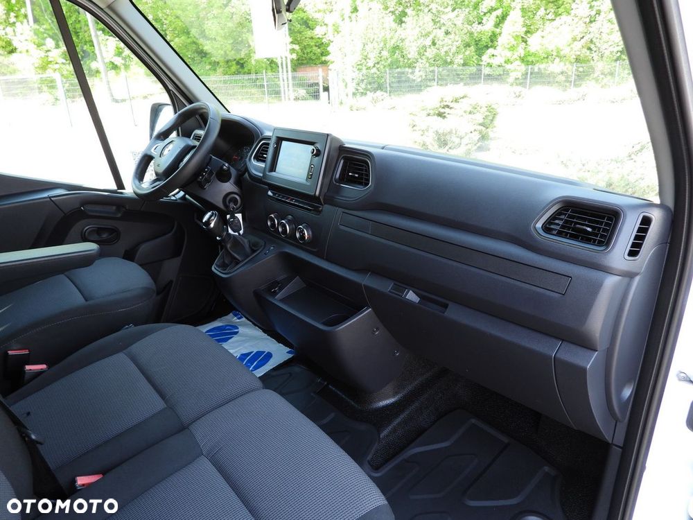 Renault MASTER  KONTENER WINDA 8 PALET TEMPOMAT NAWIGACJA LEDY BLIŹNIACZE KOŁA KLIMATYZACJA  145KM - 40