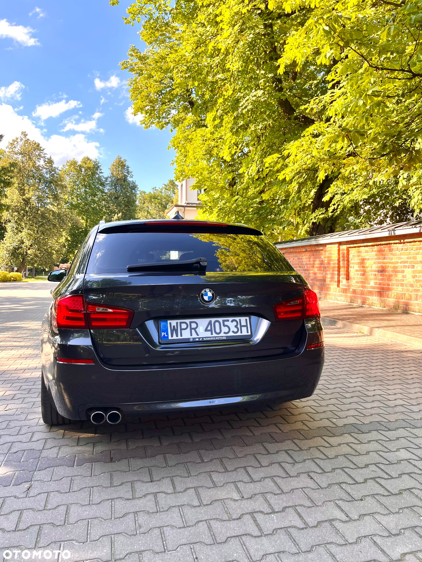 BMW Seria 5 525d Touring - 8