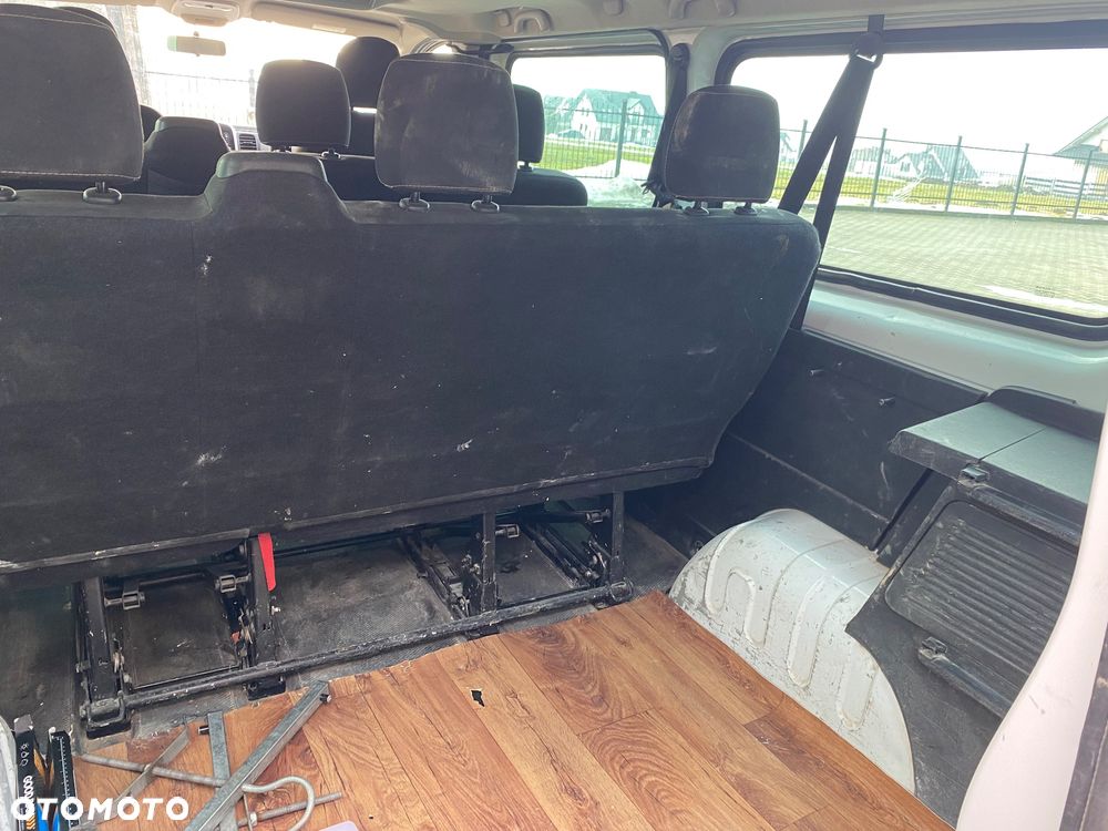 Renault Trafic - 10