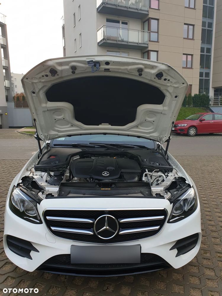 Mercedes-Benz Klasa E 220 d 4-Matic 9G-TRONIC - 9