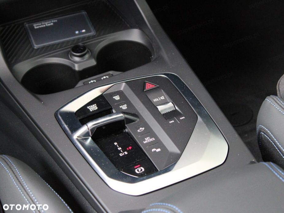 BMW Seria 2 220 mHEV - 13