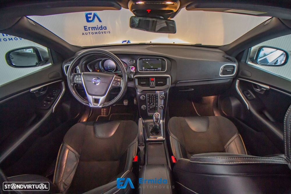 Volvo V40 1.6 D2 R-Design - 19