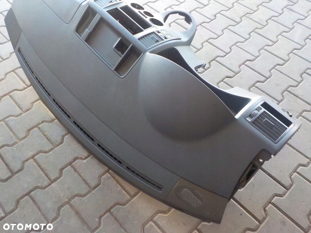 VW T5 DESKA ROZDZIELCZA KOKPIT KONSOLA - 6