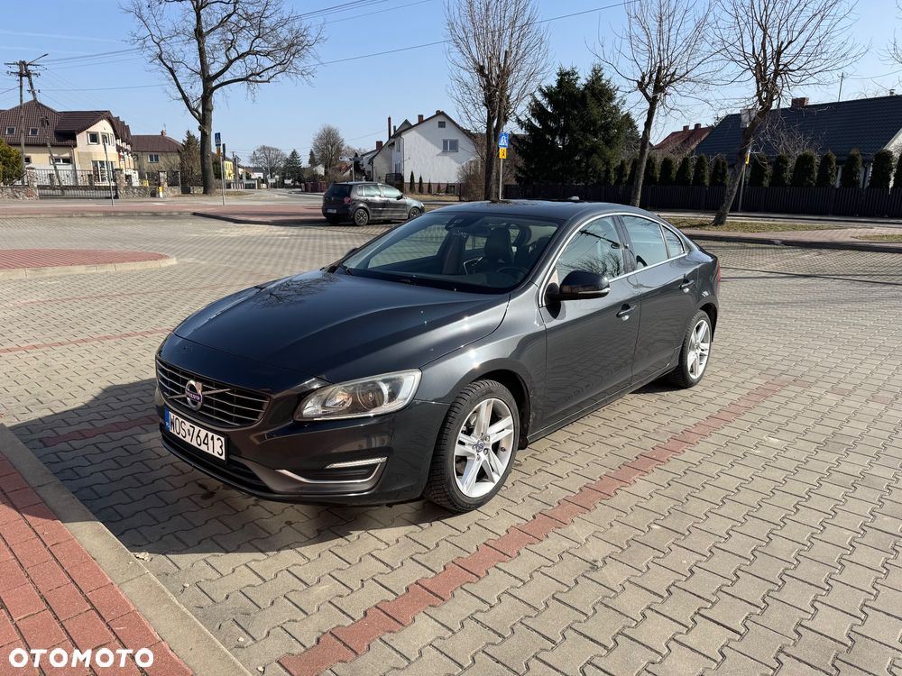 Volvo S60 T5 Geartronic Momentum - 1