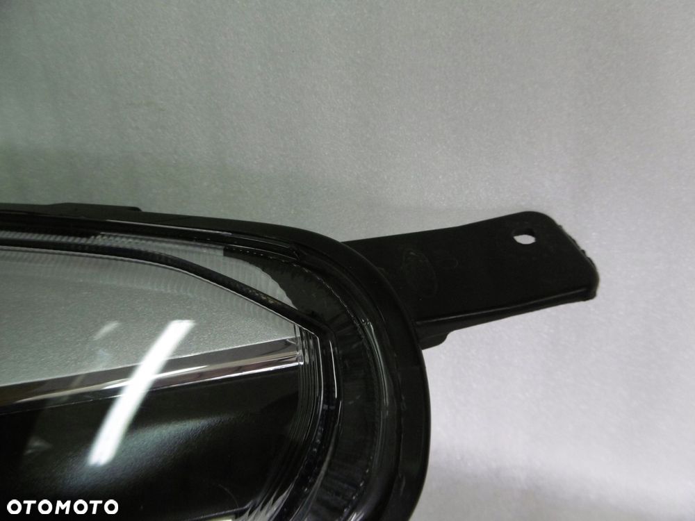 FORD FIESTA MK8 - lampa lewa - 2