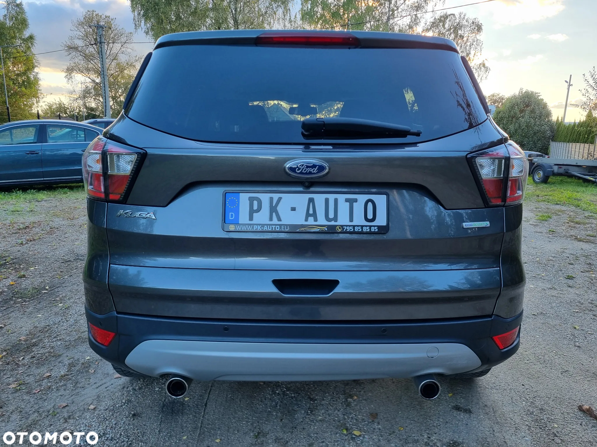 Ford Kuga 1.5 EcoBoost 2x4 Titanium - 36