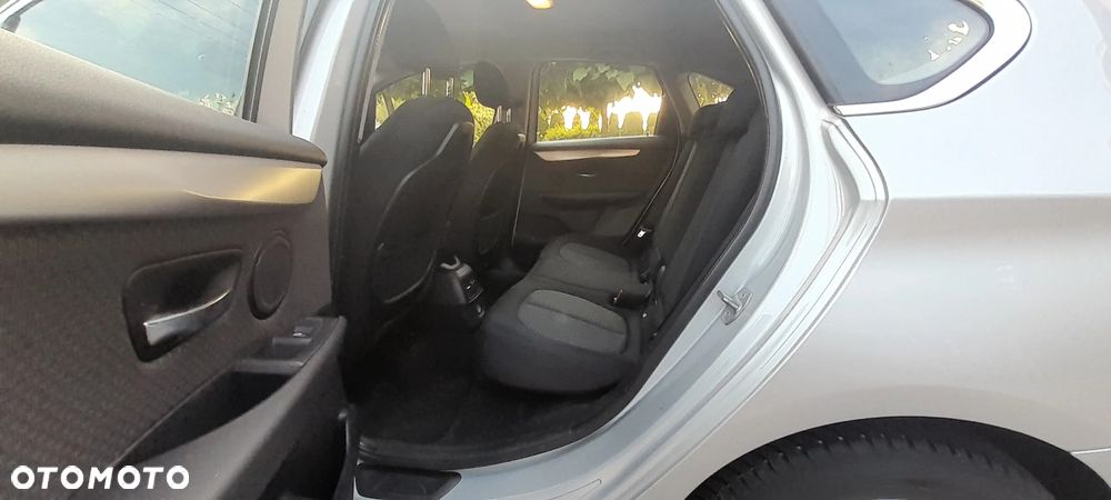 BMW Seria 2 218d Active Tourer - 9