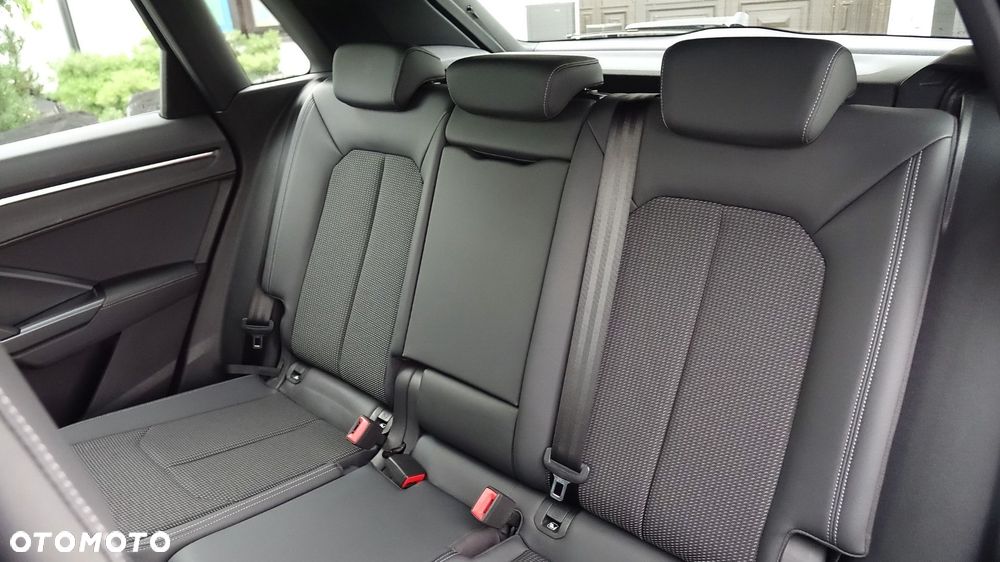 Audi Q3 - 23