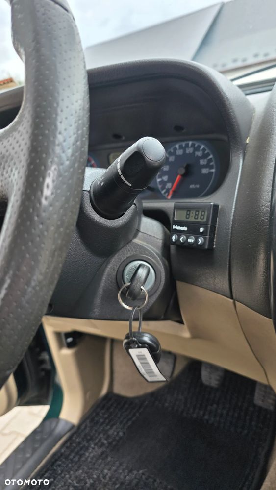 Nissan Terrano 2.7 TDi Comfort - 37