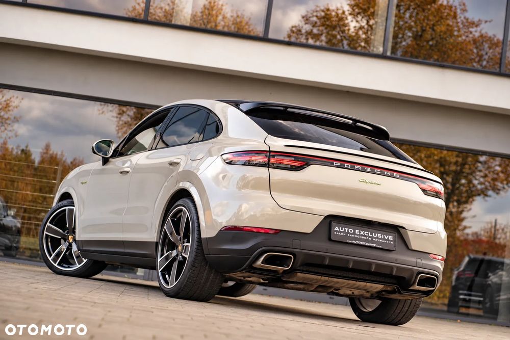 Porsche Cayenne - 25