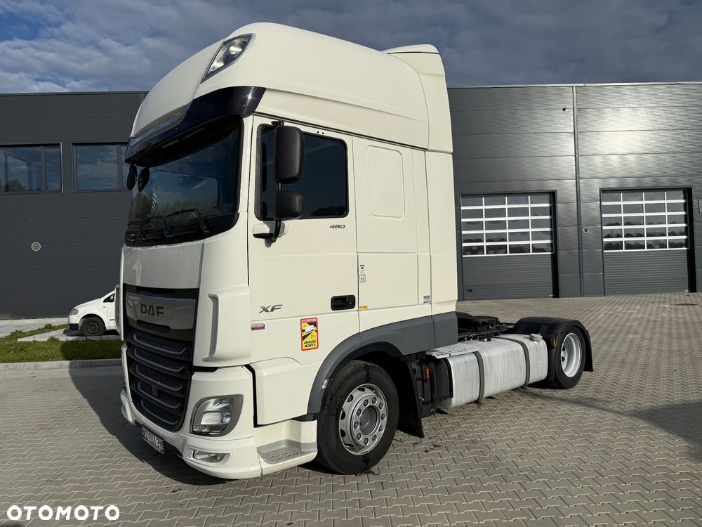 DAF 480XF - 2