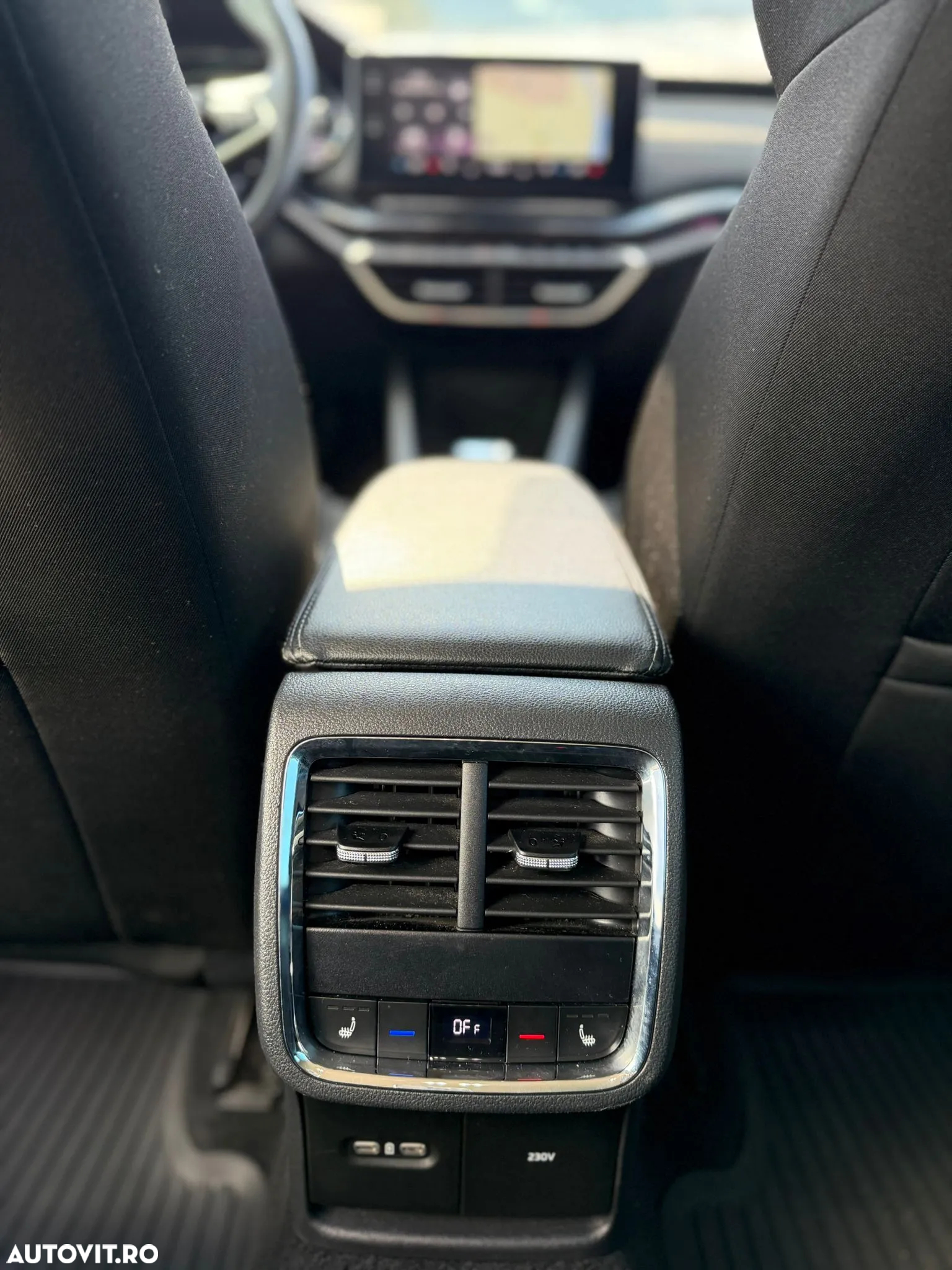 Skoda Octavia Combi 2.0 TDI DSG Style - 7