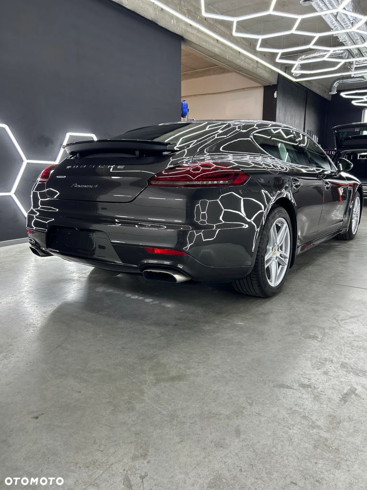 Porsche Panamera 4 PDK - 5