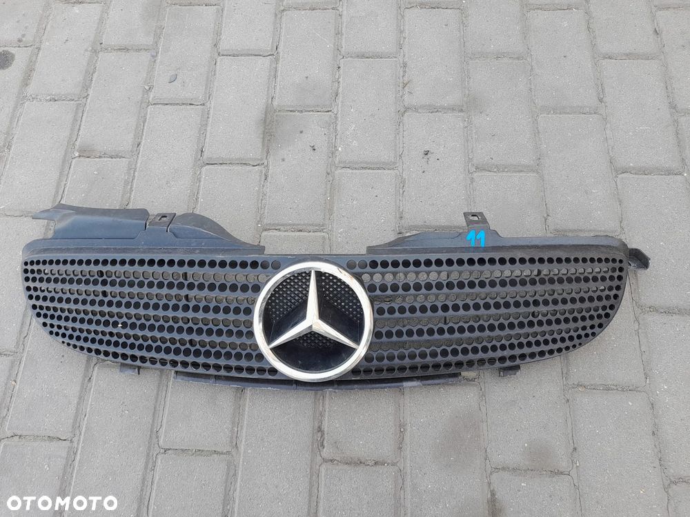 GRILL ATRAPA MERCEDES SLK R170 - 1