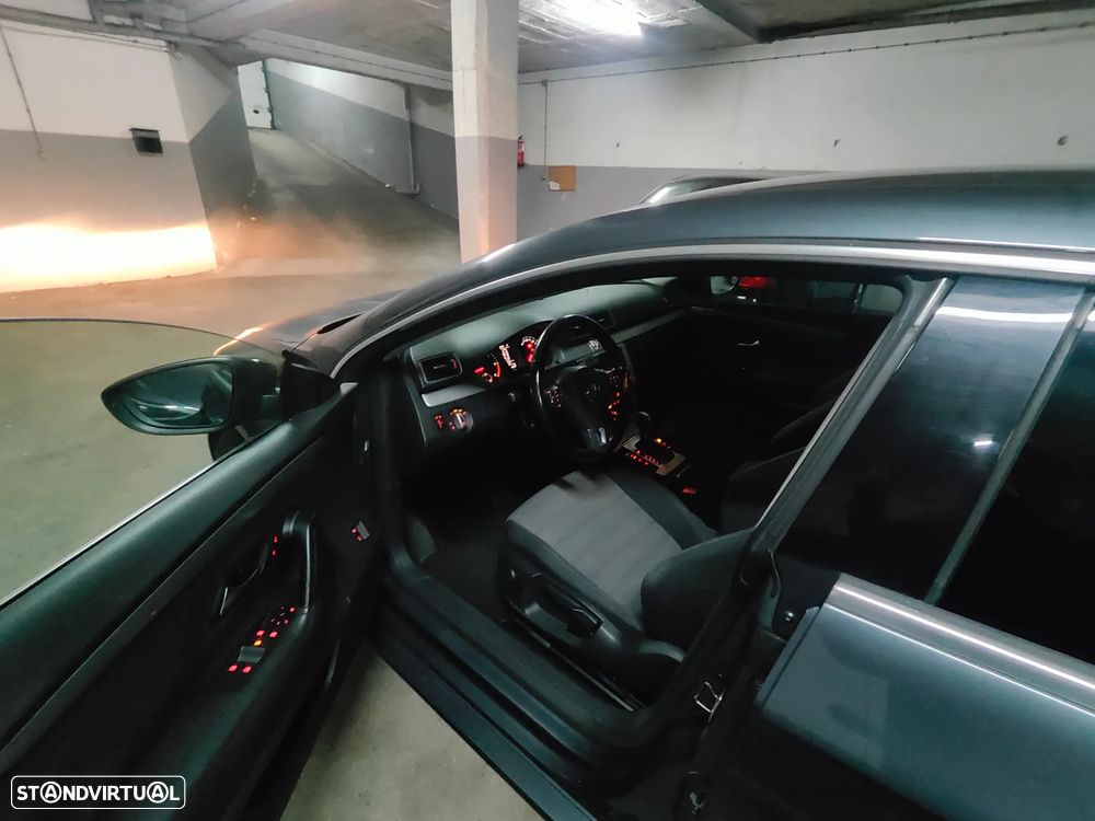 VW Passat CC 2.0 Blue TDi DSG - 14