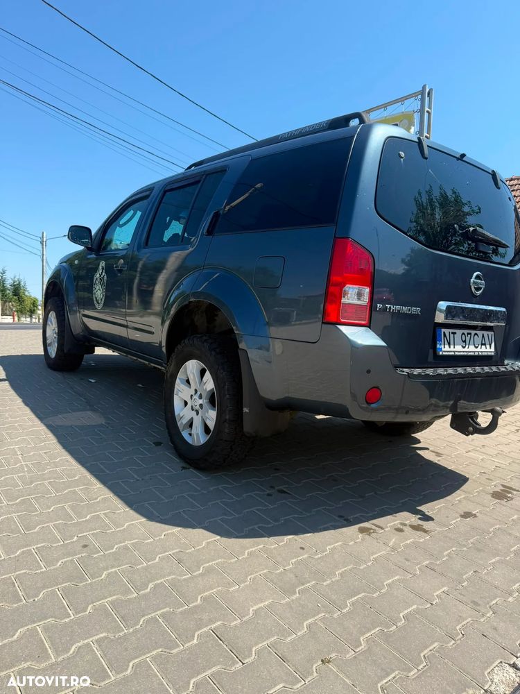 Nissan Pathfinder - 13