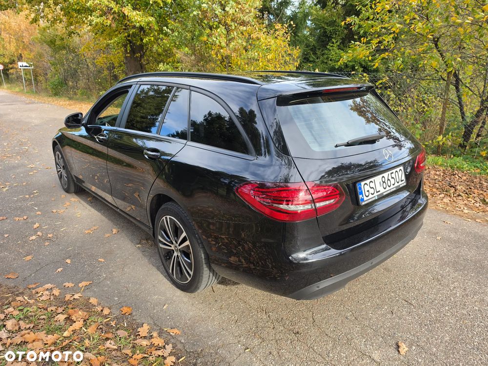 Mercedes-Benz C-Class 2019 photo 4