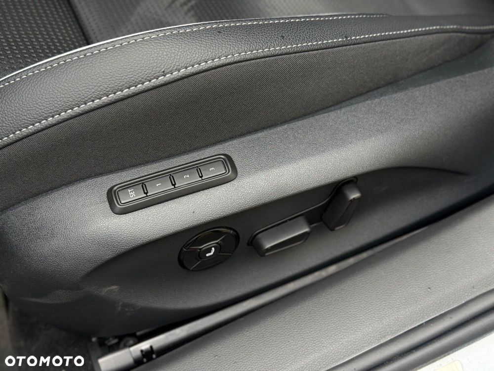 Skoda Superb 2.0 TDI SCR 4x4 Sportline DSG - 28