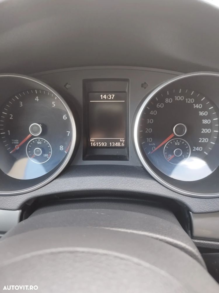 Volkswagen Golf 1.6 Comfortline - 10