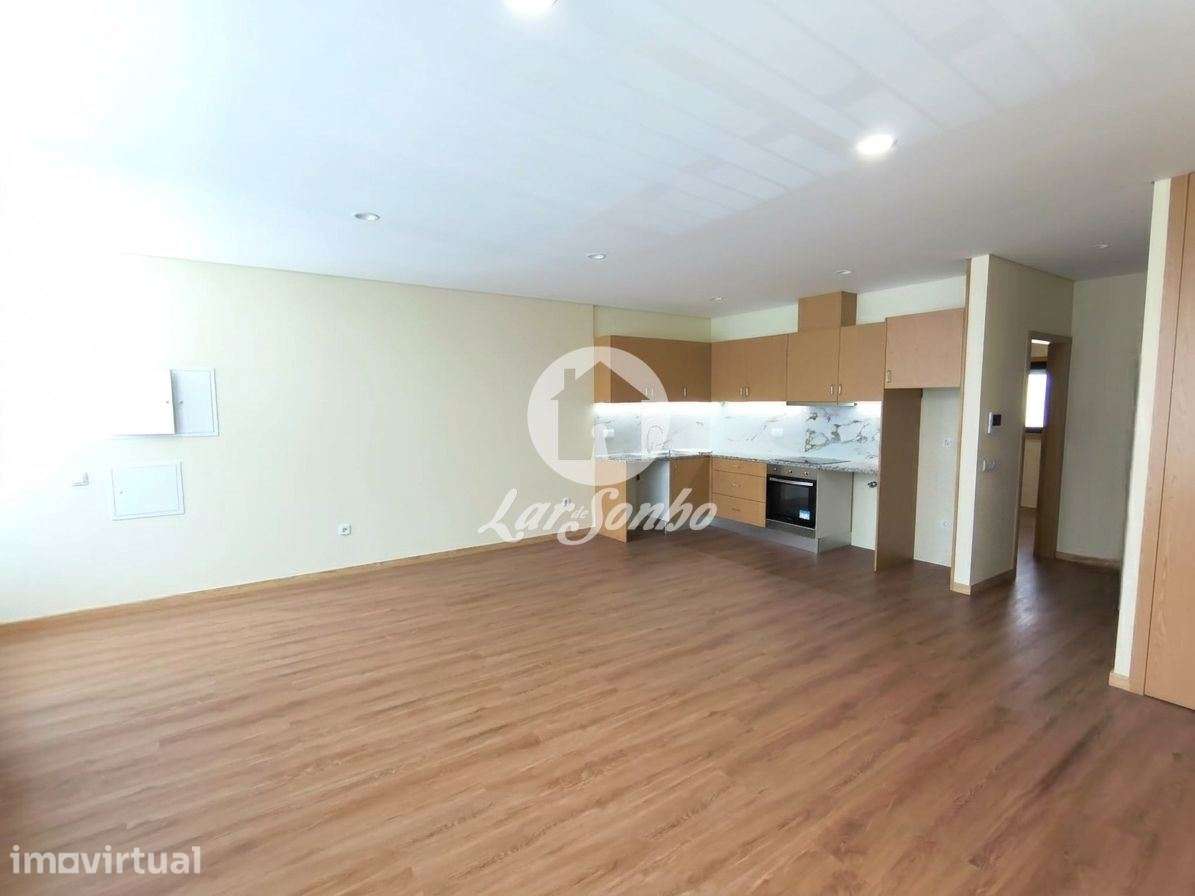 Excelente Apartamento T2 Como Novo na Póvoa de Varzim - Grande imagem: 2/21