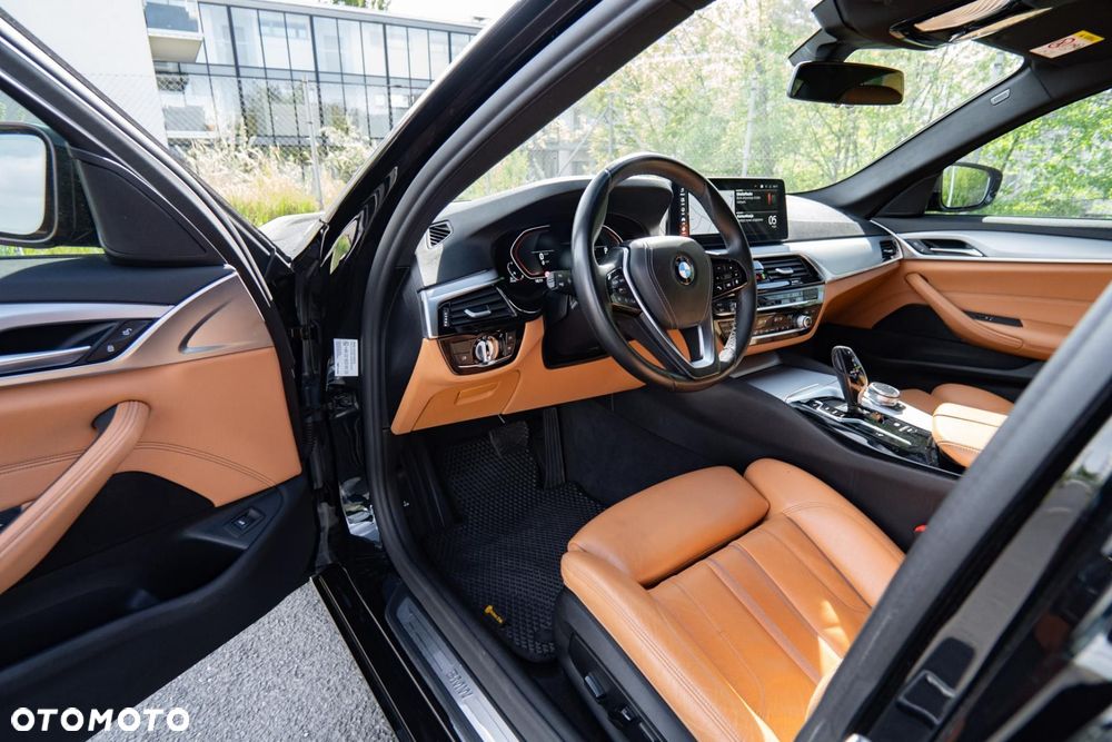 BMW Seria 5 520d xDrive MHEV Business Edition - 10