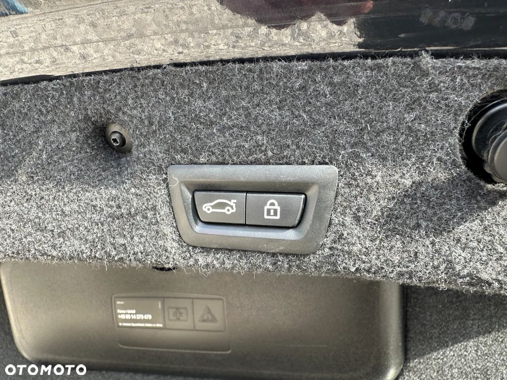 BMW Seria 5 530d xDrive Luxury Line - 22