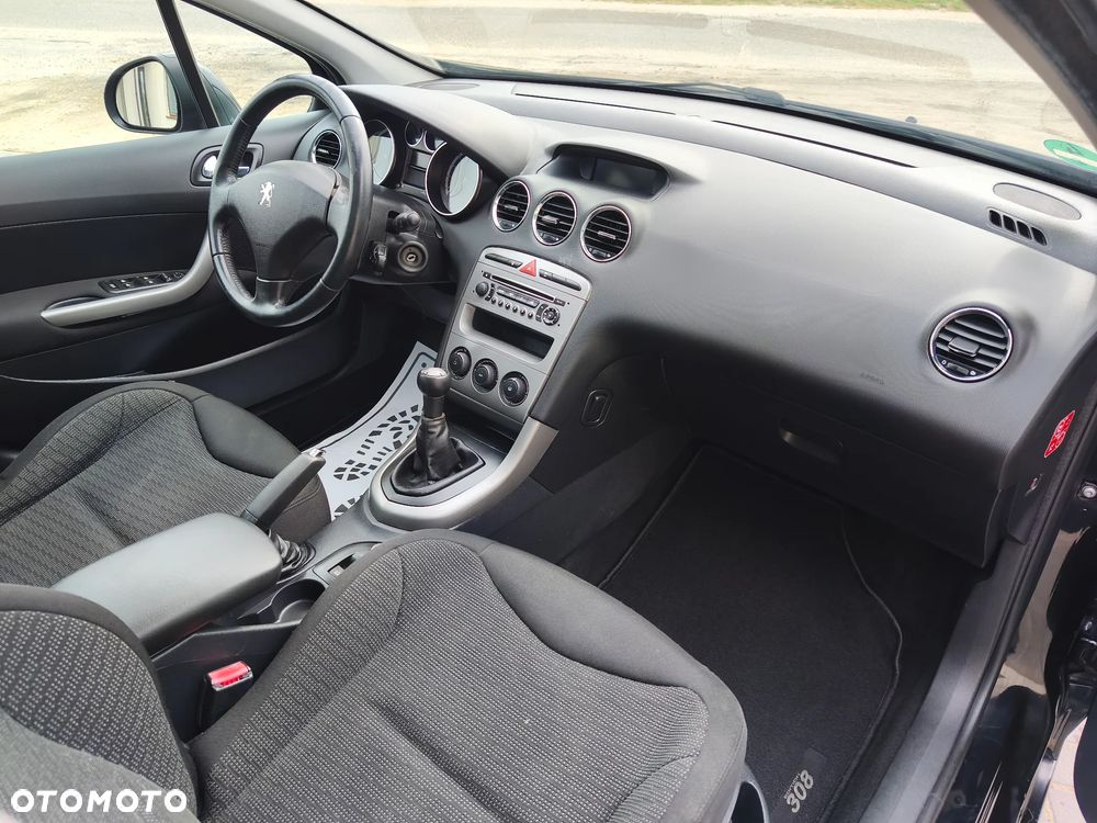 Peugeot 308 120 VTi Premium - 31