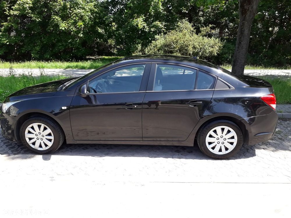 Chevrolet Cruze 1.8 LS+ - 6