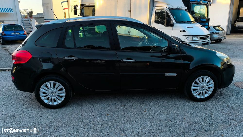 Renault Clio Sport Tourer - 22