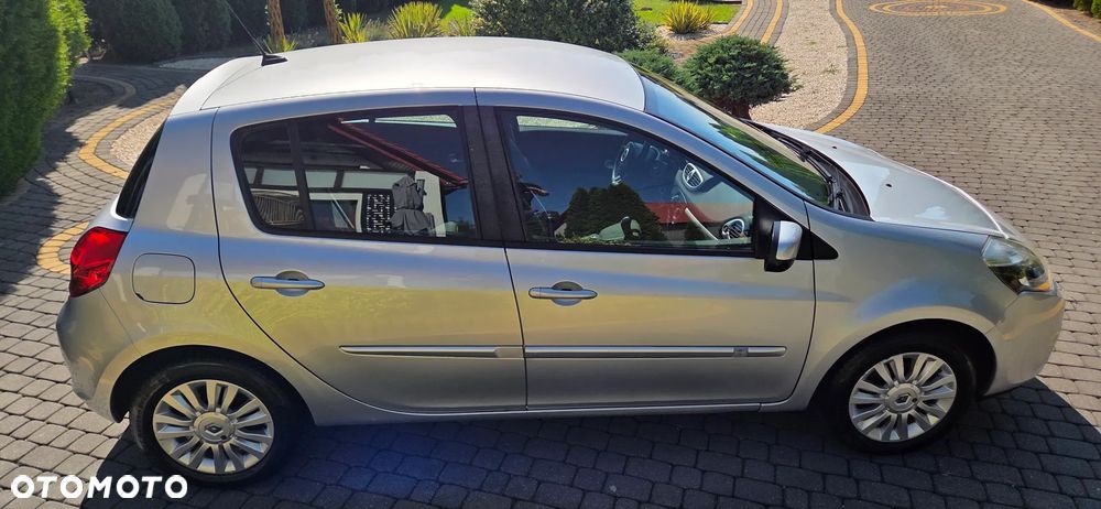 Renault Clio 1.2 TCE Authentique - 25