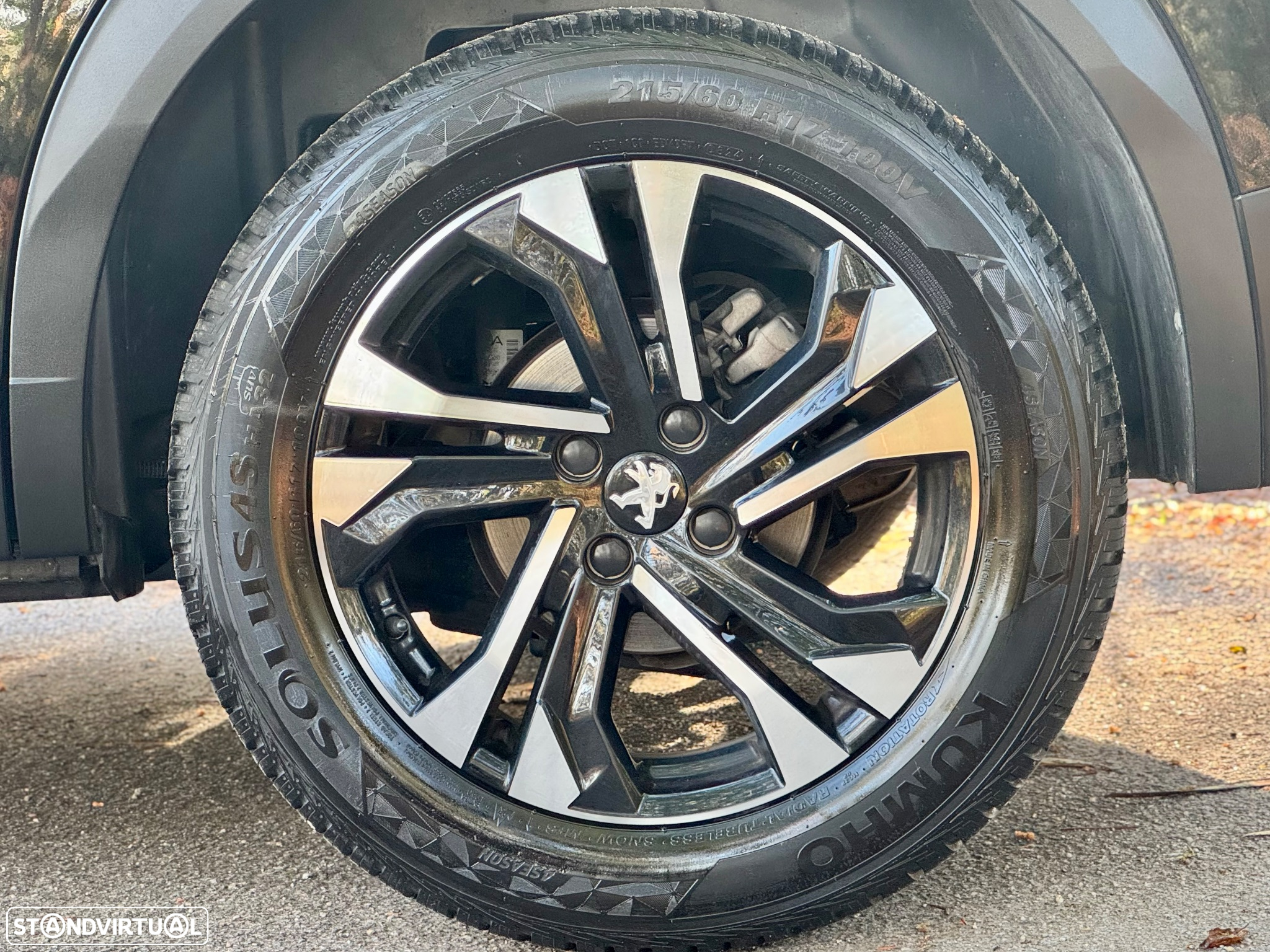 Peugeot 2008 1.2 PureTech GT - 36